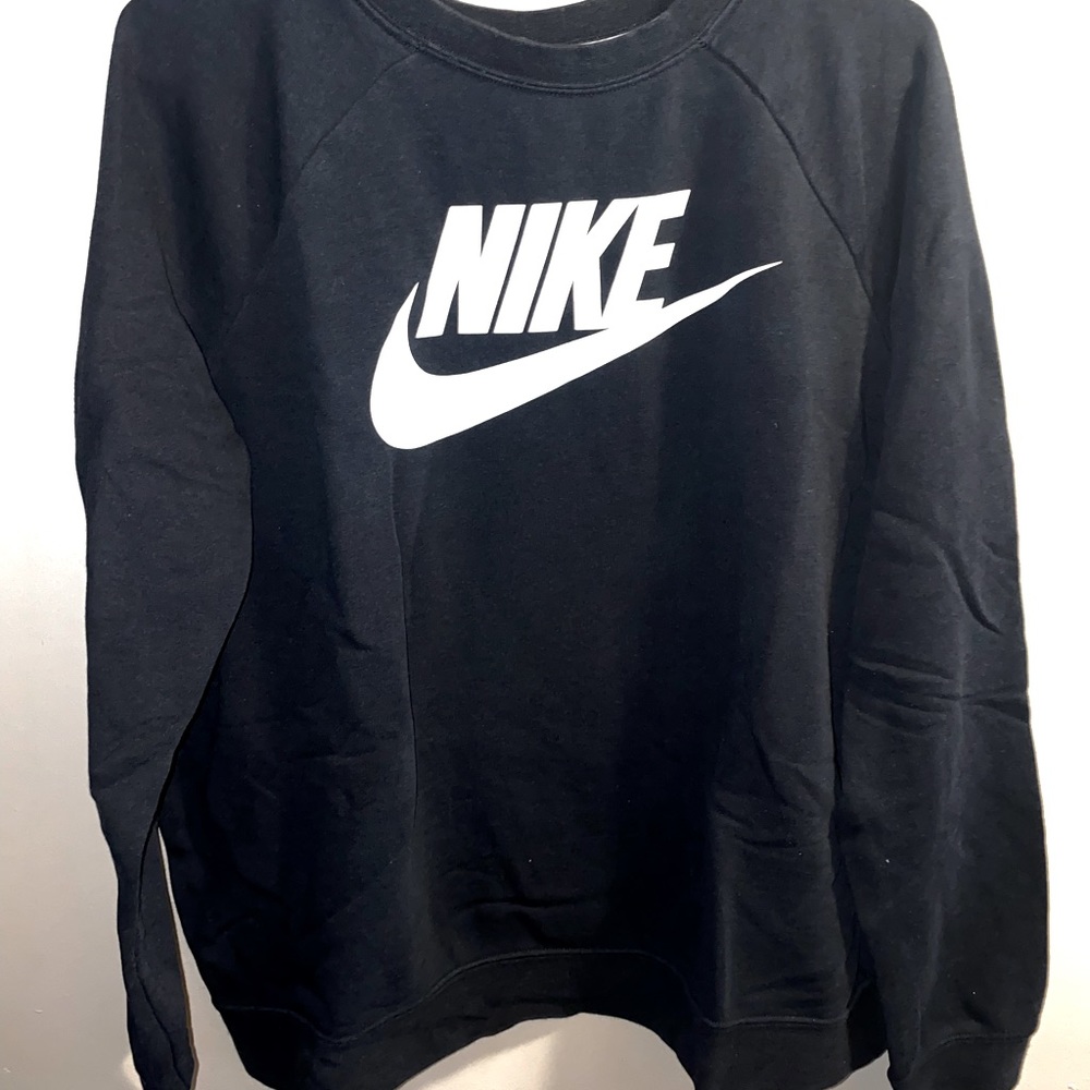 Black Nike Crew Neck